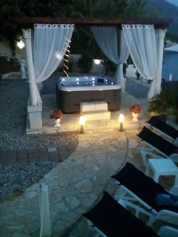 Villa Leonardo Млини Екстериор снимка